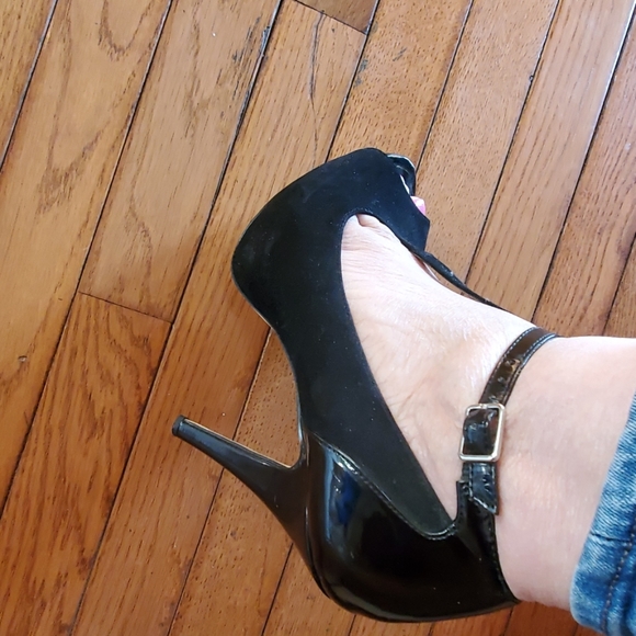 Black open toe heels - Picture 4 of 5